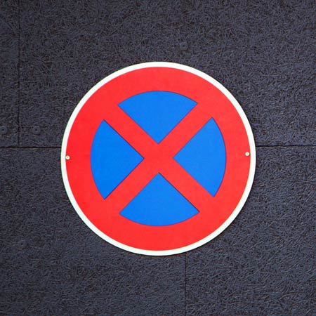 Une signalétique durable et élégante avec un panneau en Dibond ! Panneau signalétique dibond